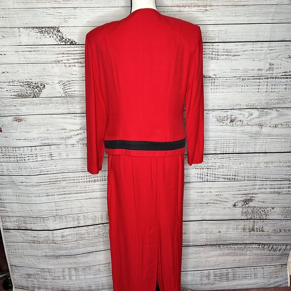 Women's 2 piece skirt suit by Lois snyder Dani Max size 8 - Picture 3 of 7